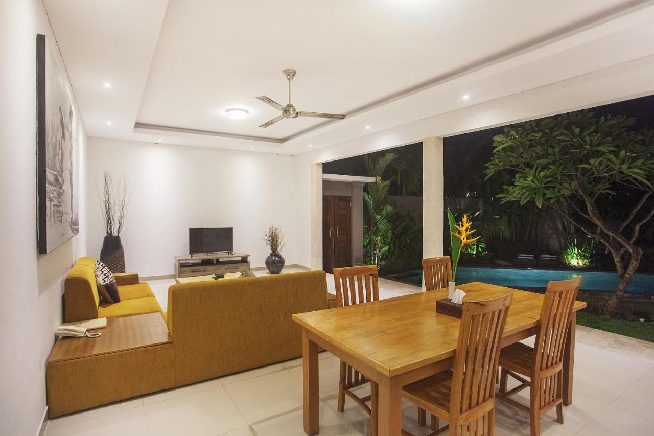 Kubu Manggala Villas Seminyak Luaran gambar